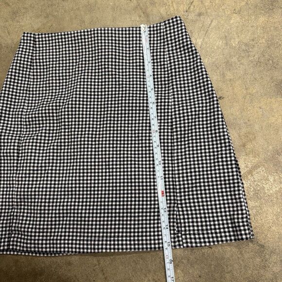 Brandy Melville gingham slit mini skirt - Picture 5 of 5